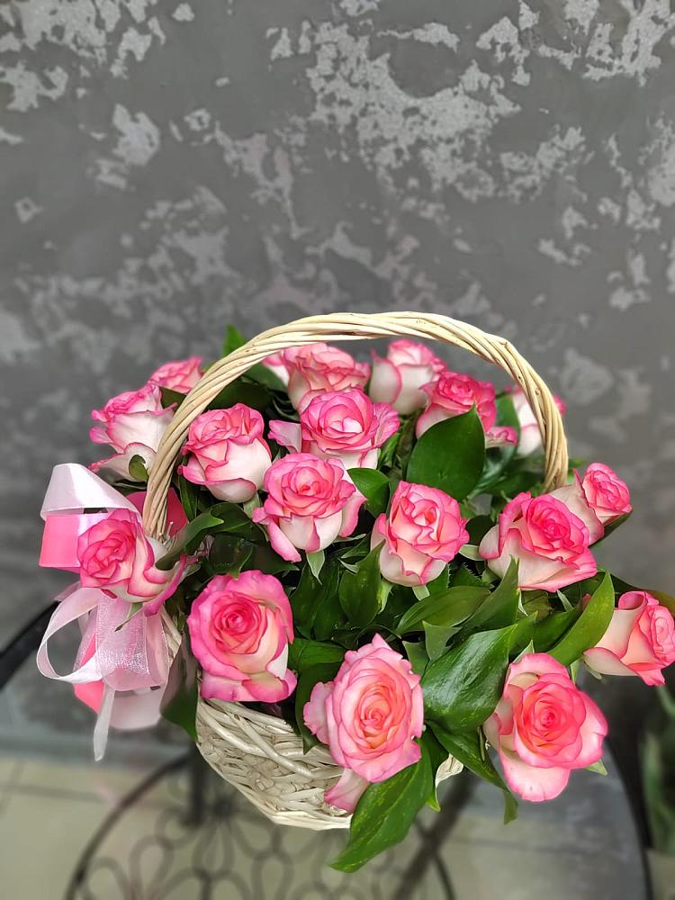 Цветочная композиция из Розы в корзине в Комсомольске Ивановской области