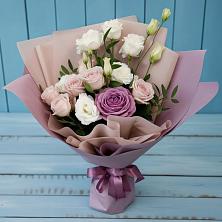 Букет цветов из:  Розы и Лизиантусы в Комсомольске Ивановской области