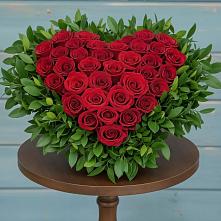 Цветочная композиция из Розы в виде сердца в Комсомольске Ивановской области