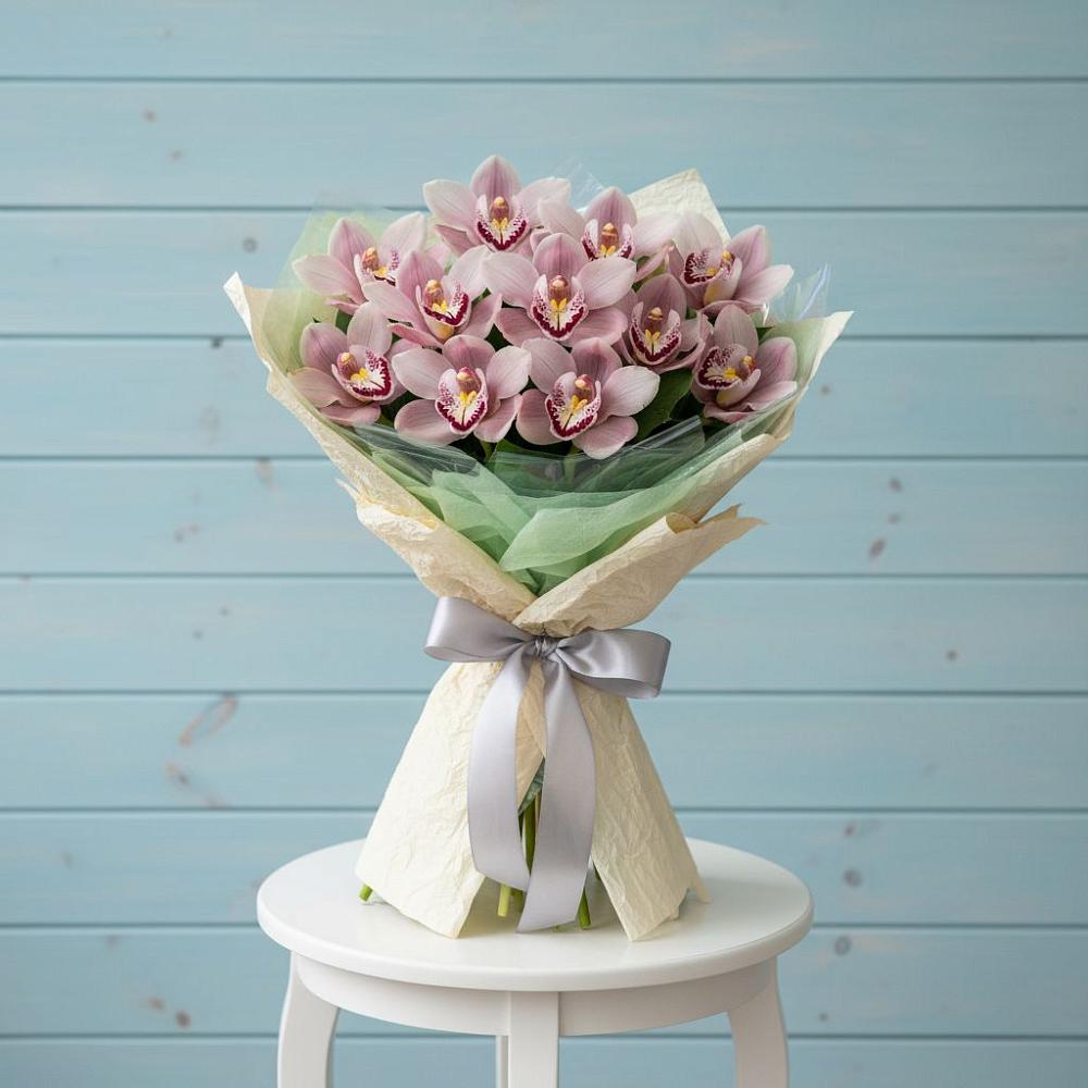 Букет цветов из: Орхидеи и Розы в Комсомольске Ивановской области