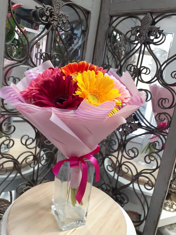 Букет цветов из: Герберы в Комсомольске Ивановской области