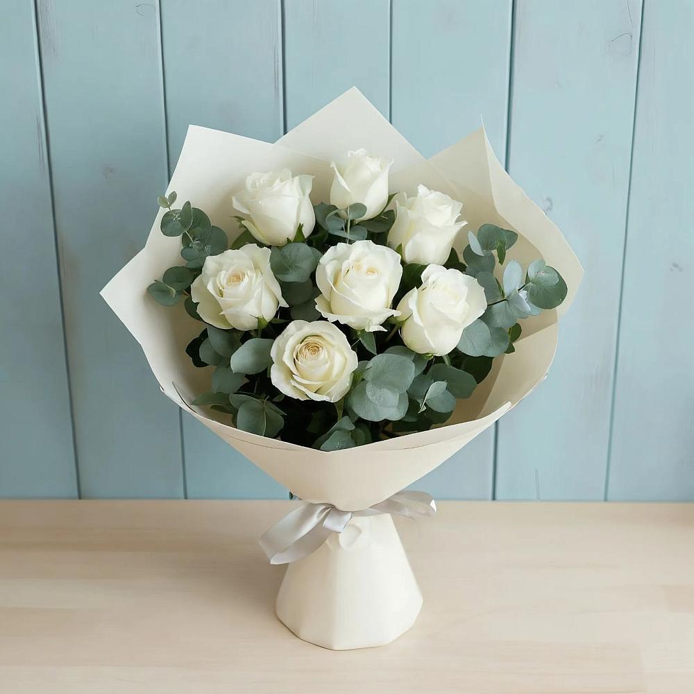 Букет Белые розы в Эвкалипте в Комсомольске Ивановской области