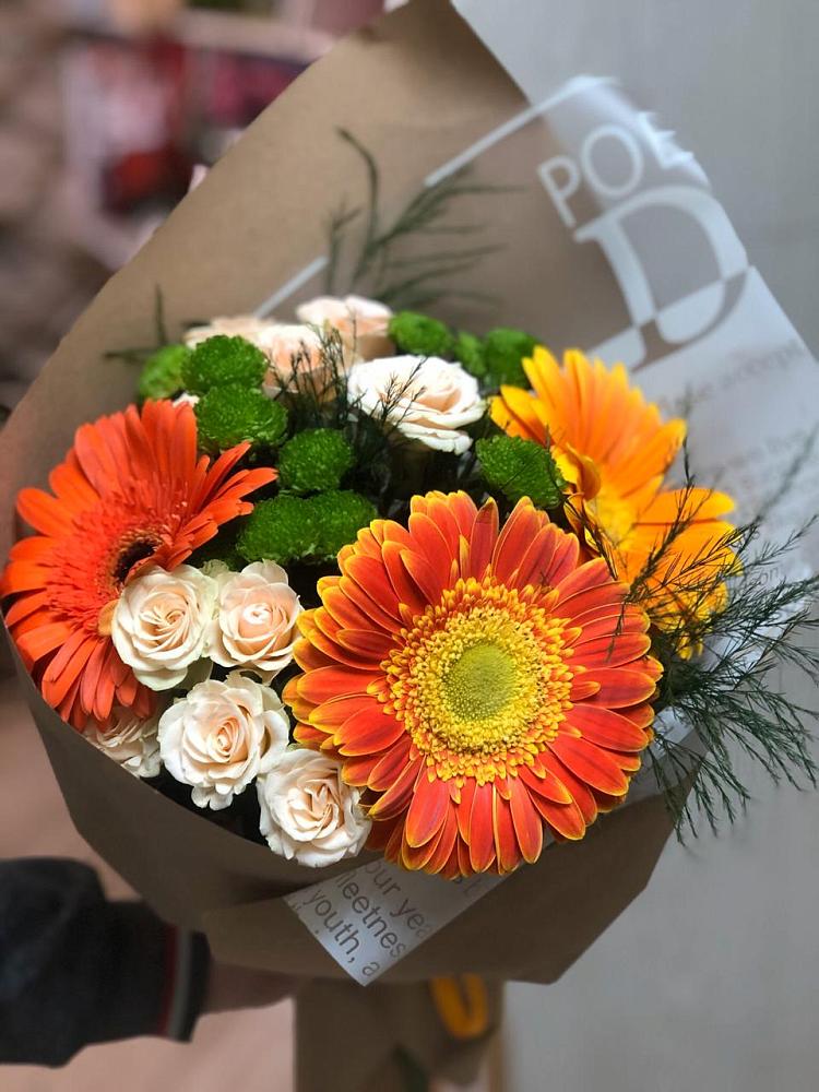 Букет цветов из: Герберы, Хризантемы и Розы в Комсомольске Ивановской области