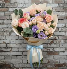 Букет цветов из:  Розы, Лизиантусы и Гвоздики в Комсомольске Ивановской области