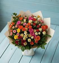 Букет Микс из разноцветных кустовых роз в Комсомольске Ивановской области